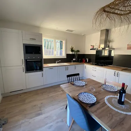 On Arcachon Bay Vila