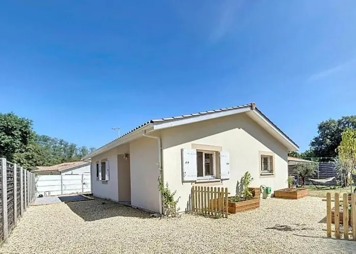 On Arcachon Bay オードンジュ